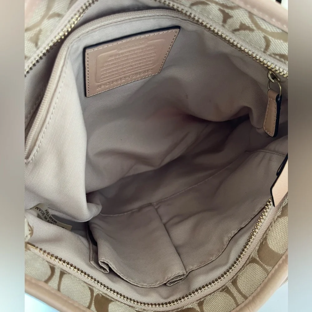 Coach Knit Messenger Crossbody Green Signature Canvas F28502